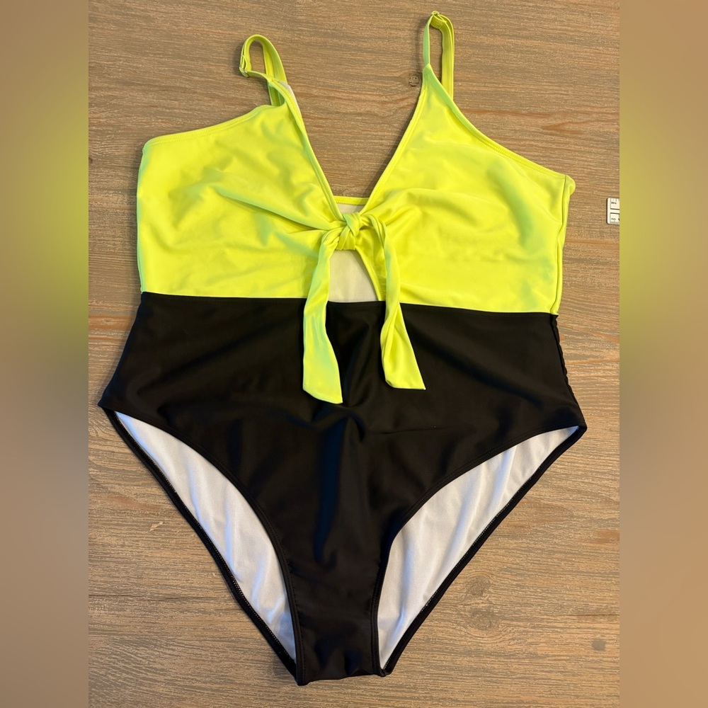 SHEIN Neon Yellow and Black Woman’s 3X One-Piece Swimsuit with Front Tie